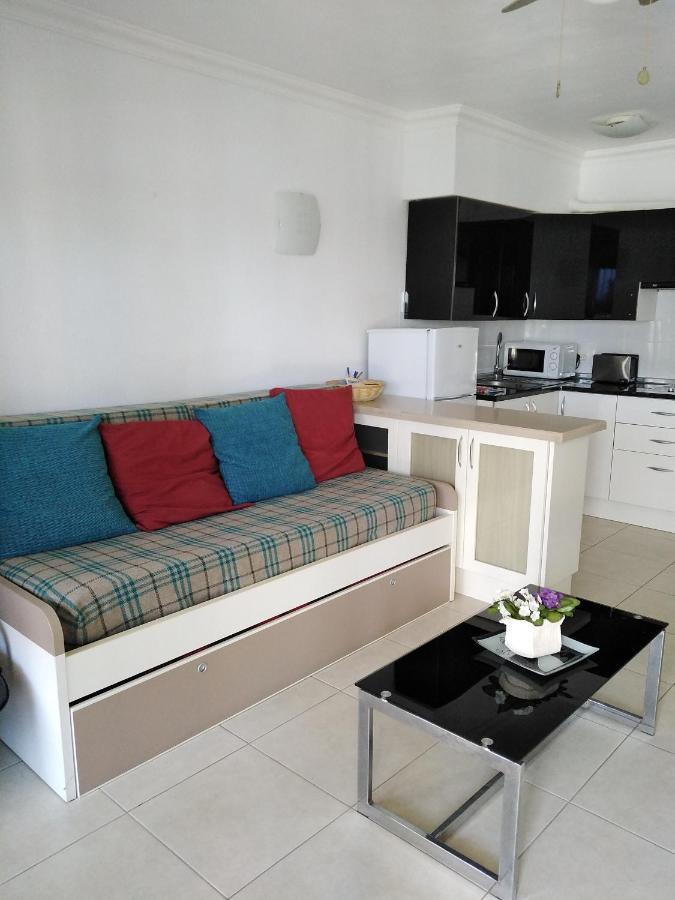 Apartamento La Palmera Amarilla Golf 圣米格尔德阿沃纳 外观 照片