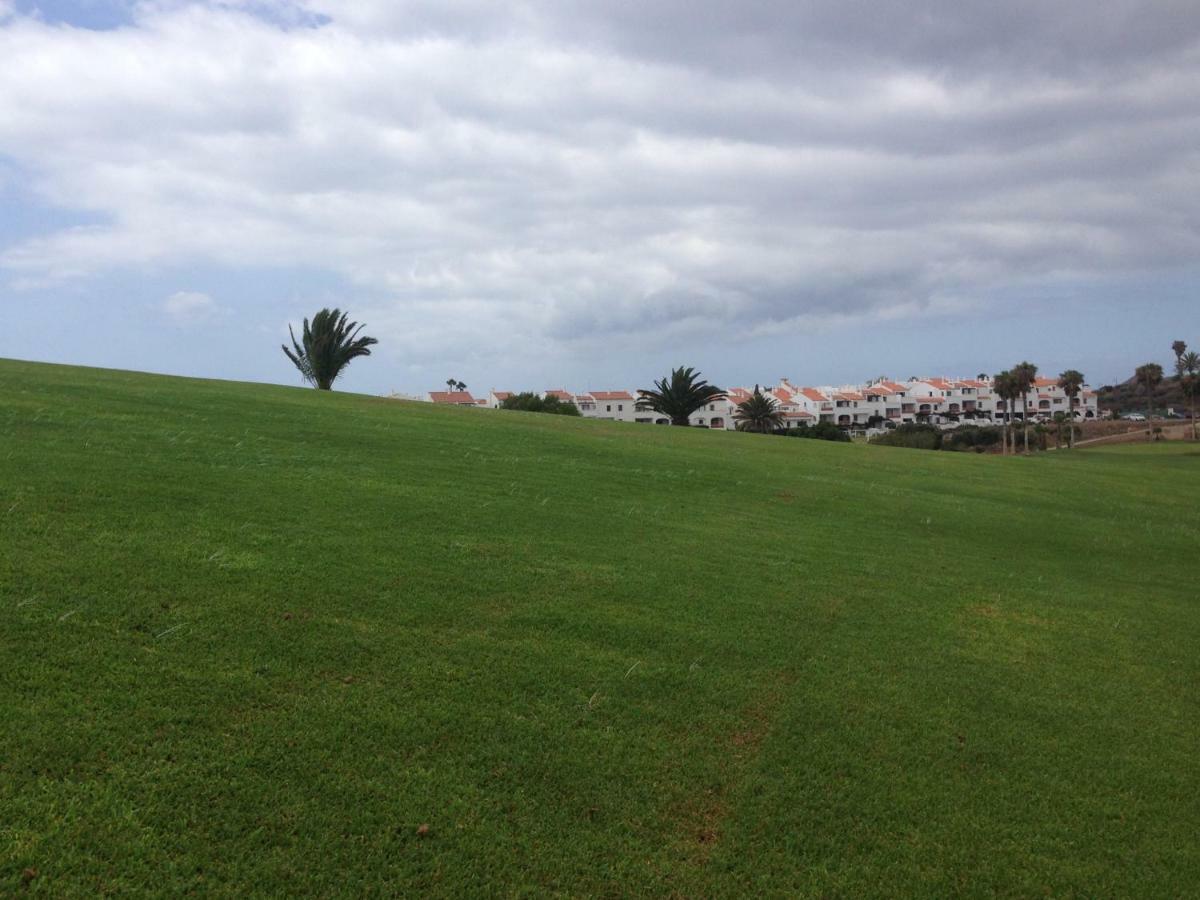 Apartamento La Palmera Amarilla Golf 圣米格尔德阿沃纳 外观 照片
